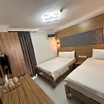 Hotel Royal Ezel 3*