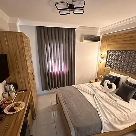 Royal Ezel Hotel Antália