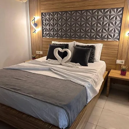 Royal Ezel Hotel